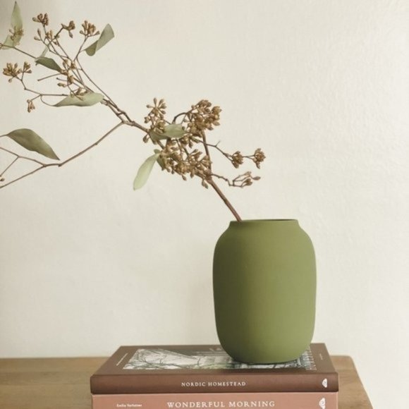NWT Handmade Green Vase - Picture 2 of 4